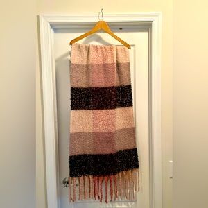 Steve Madden oversized pink blanket wrap